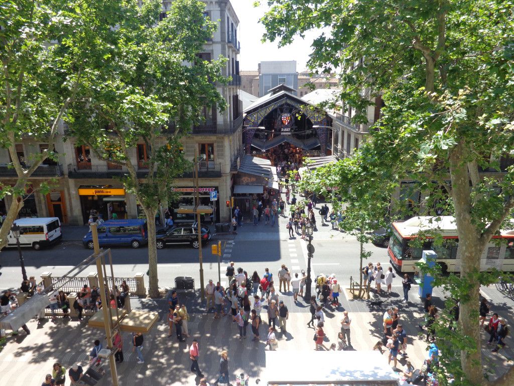 LA Rambla'daki Otelimizin Oda Manzarası